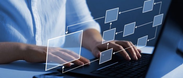 Arbejdsgange refererer til de trin eller processer, der følges for at udføre en specifik opgave eller opnå et mål på arbejdspladsen. Dette omfatter planlægning, udførelse og evaluering af aktiviteter for at sikre effektivitet, kvalitet og samarbejde mellem teammedlemmer.